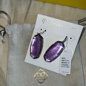 💜💜💜Kendra Scott Color Bar Earrings 💜💜💜